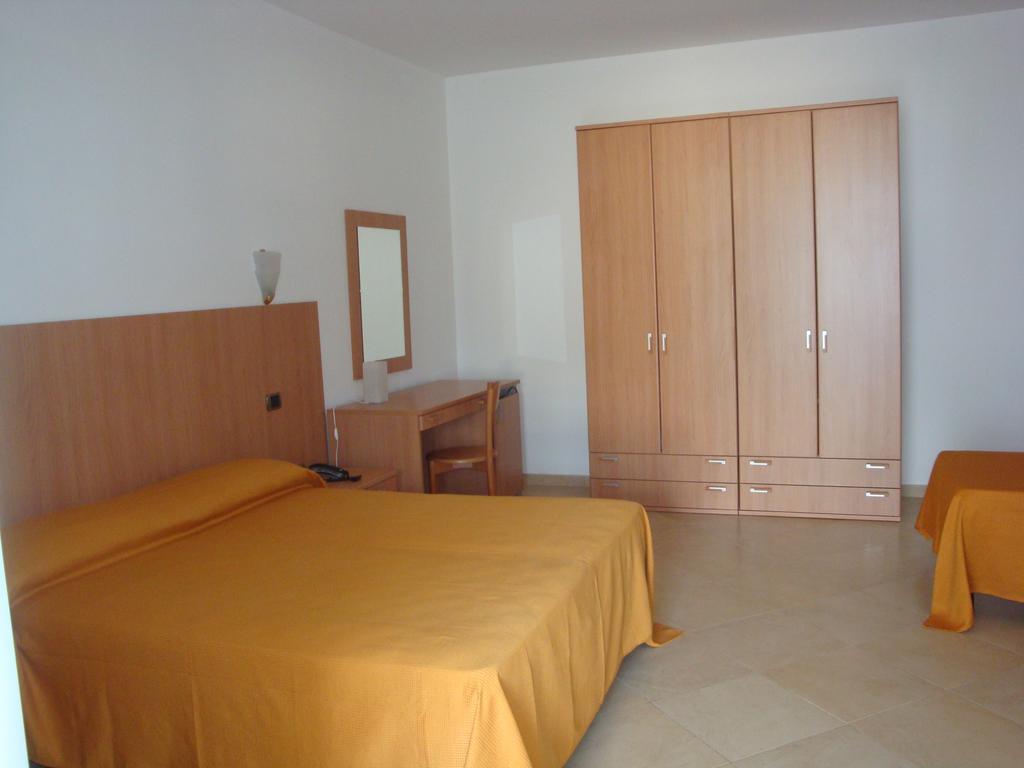 Hotel Maggiore Vieste Room photo